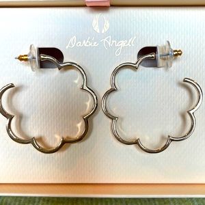 Gold tone hoop earrings